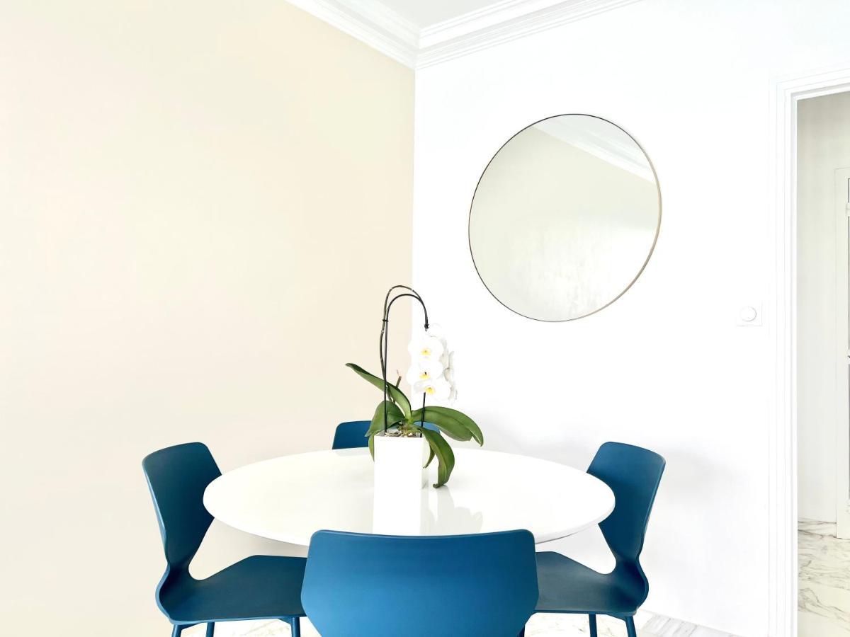 Seaviews By Jenni Menton, La Suite, Superbe Front De Mer, Top Emplacement Avec Terrasse Et Parking! Екстер'єр фото