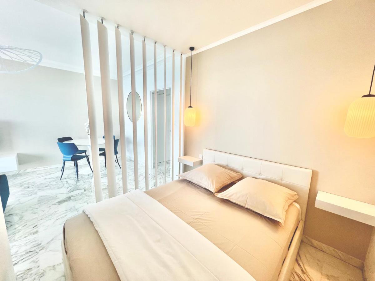 Seaviews By Jenni Menton, La Suite, Superbe Front De Mer, Top Emplacement Avec Terrasse Et Parking! Екстер'єр фото